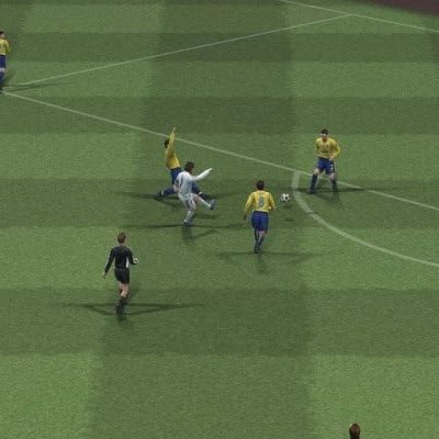 MESSI LA FRAAAAAPPE8 Ah non c'est pas lui.