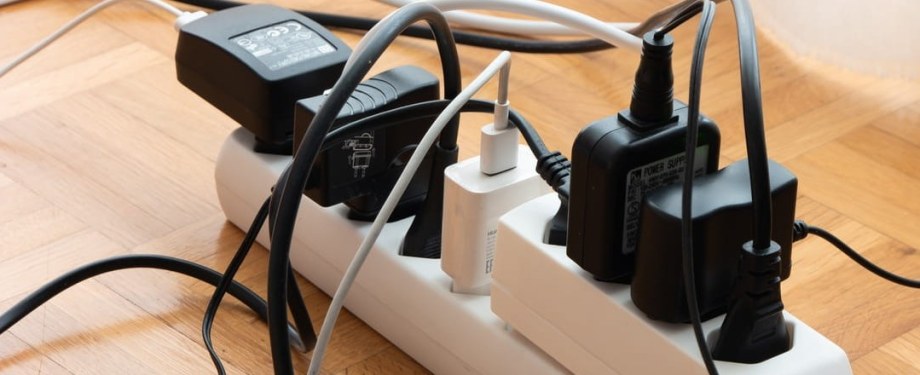 Illustration de l'article Piles, batteries, secteur: combien ça coûte de jouer sur PC ou consoles?