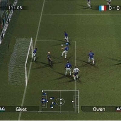 Givet, footballeur le jour et gérant GameTrip la nuit.